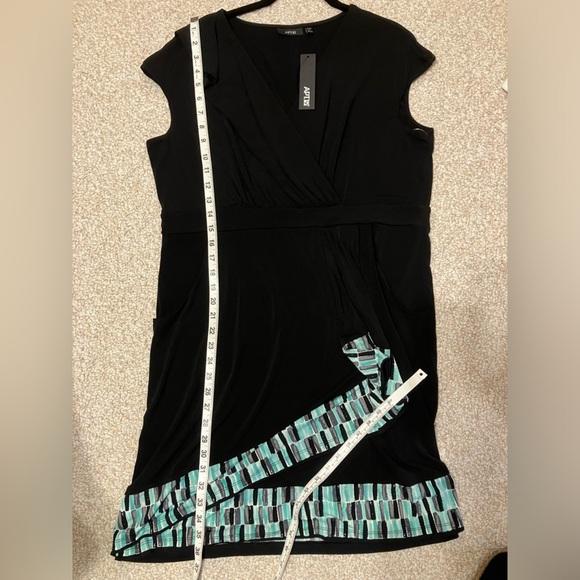 Apt 9 Faux-Wrap Sleeveless Black and green Dress Womens size Petit XL - Picture 14 of 14